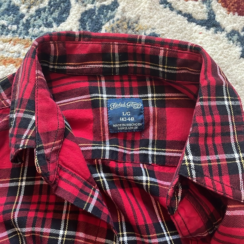 Button down - Picture 2 of 2